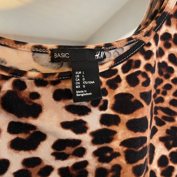 H&M Basic Cheetah Print Dress - Picture 2 of 2